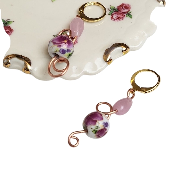 Floral Ceramic Pink Czech Glass Cooper Spiral Huggie Hoop Earrings - Picture 3 of 4